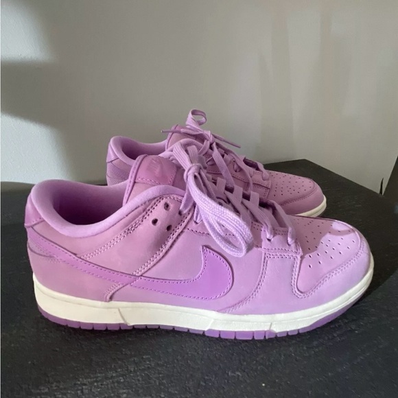Nike Dunk Low Premium MF,  Women’s Shoes, Fuschia Rush, Size W 8.5 - Picture 4 of 10